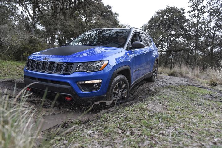 2018 Jeep Compass Blue Front Exterior